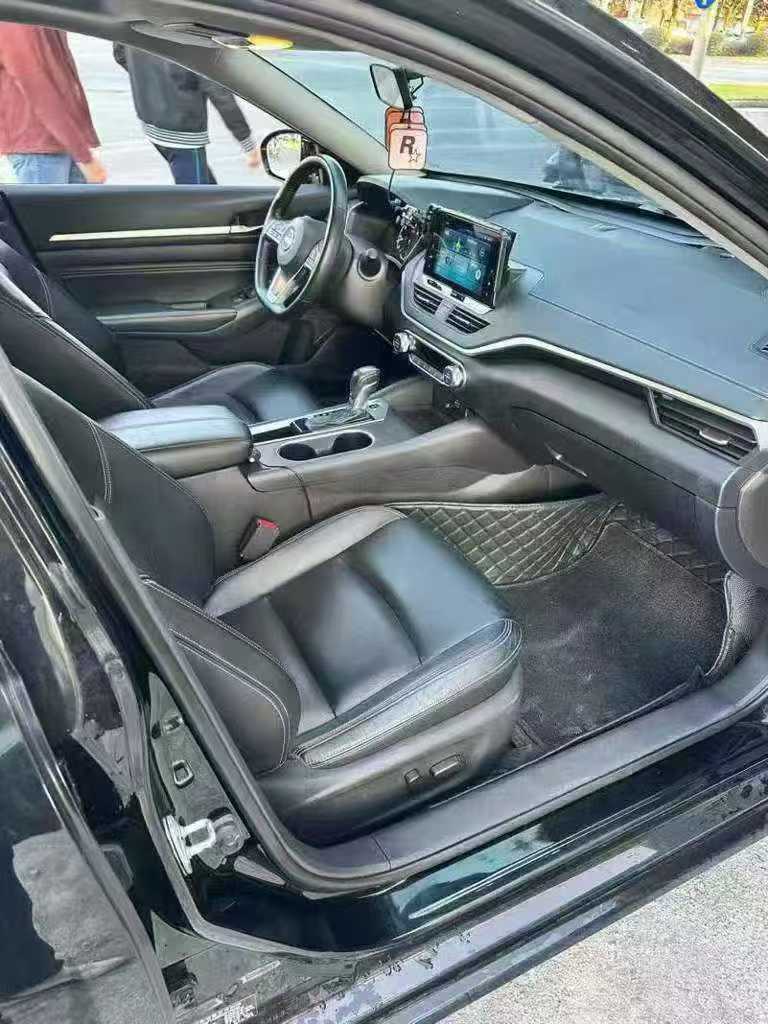 南宁19年日产天籁6