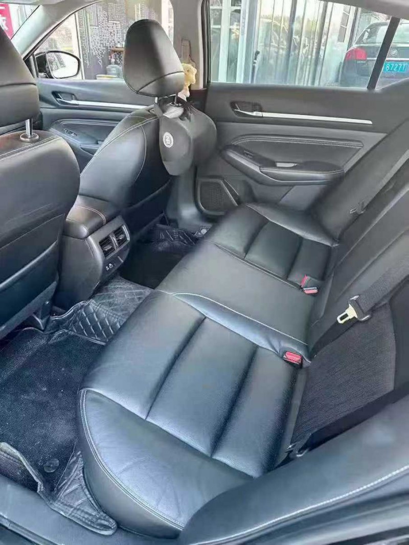 南宁19年日产天籁7