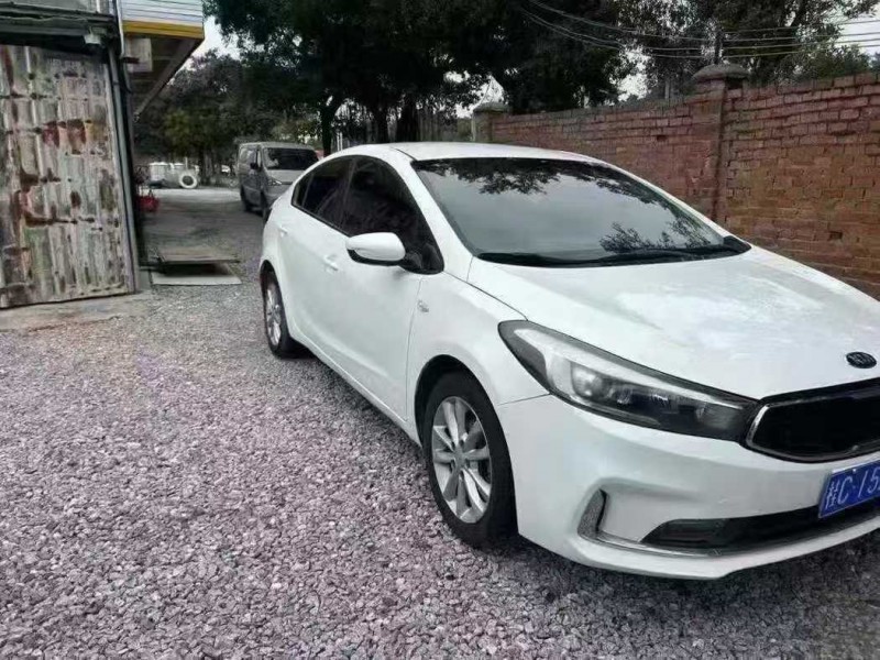 南宁18年起亚K33