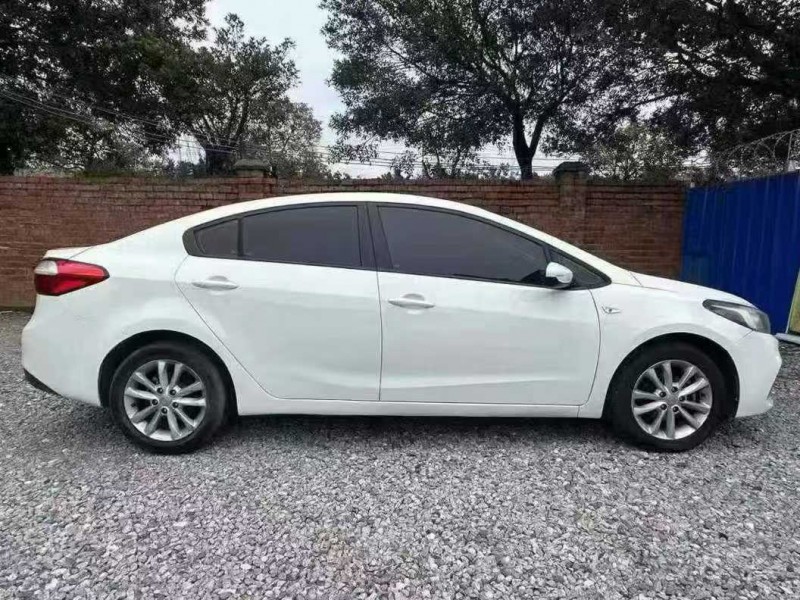 南宁18年起亚K37