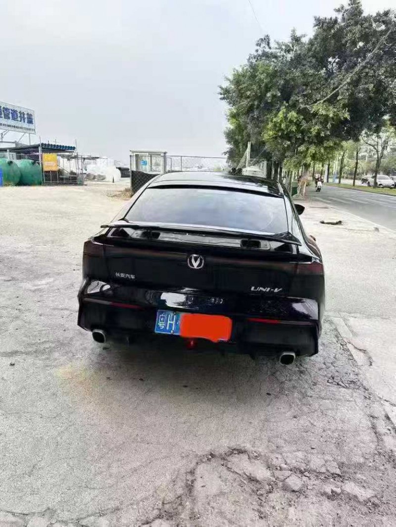 南寧23年長安汽車UNI9