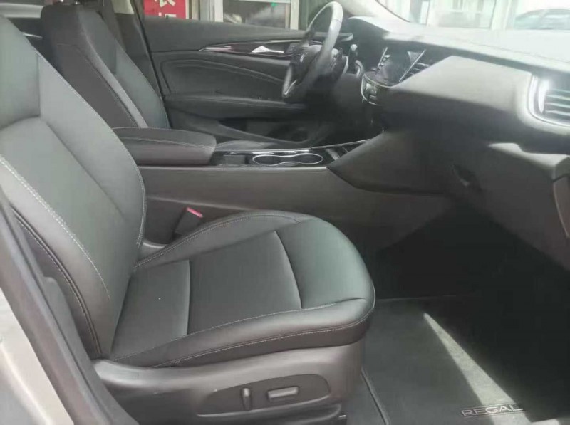 南宁24年别克君威5