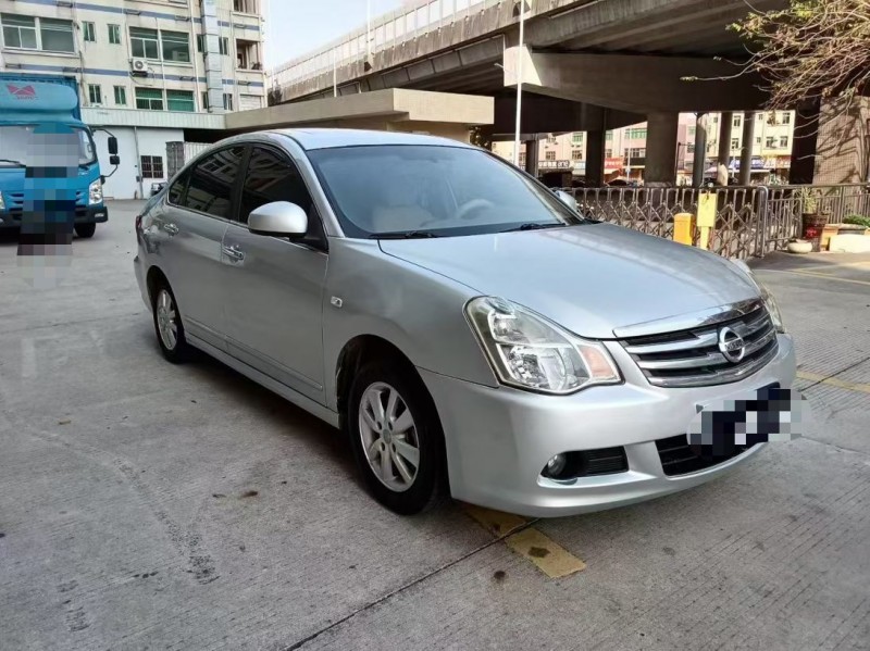 广州18年日产轩逸3