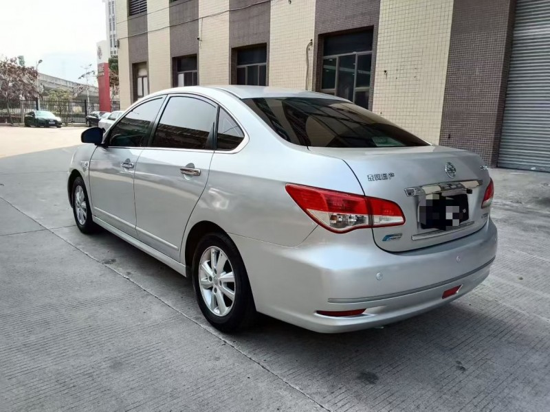 广州18年日产轩逸8