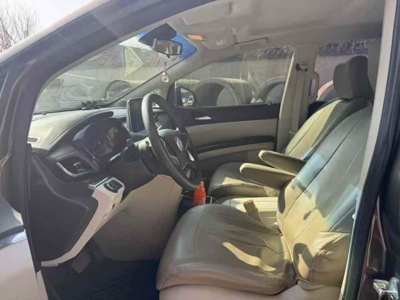 安阳22年别克GL84