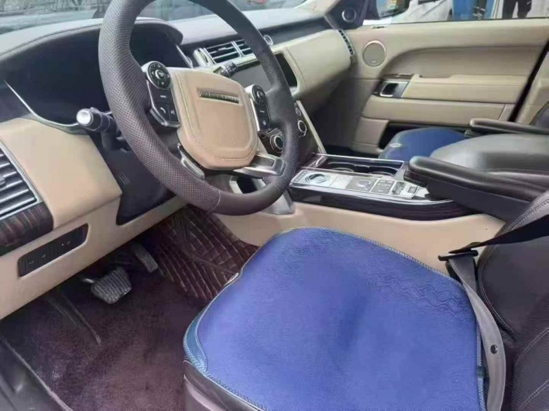 青岛17年路虎揽胜行政5