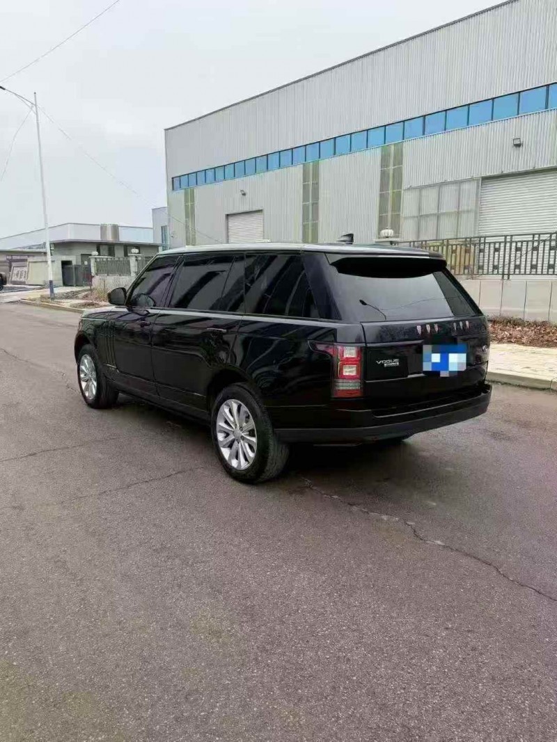 青岛17年路虎揽胜行政8