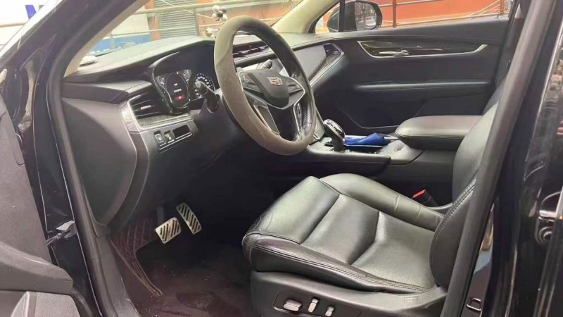 金华18年凯迪拉克XT54