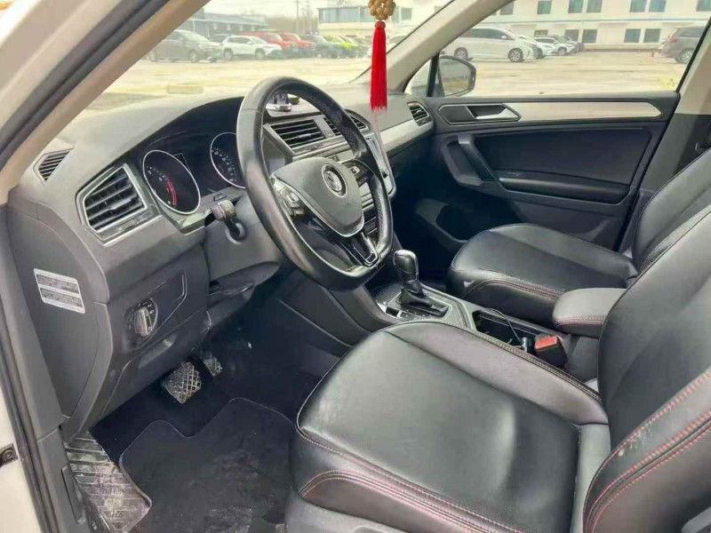 湖州17年大众途观4