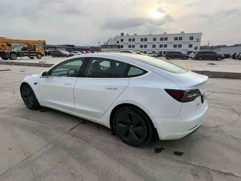 绍兴20年特斯拉MODEL 39