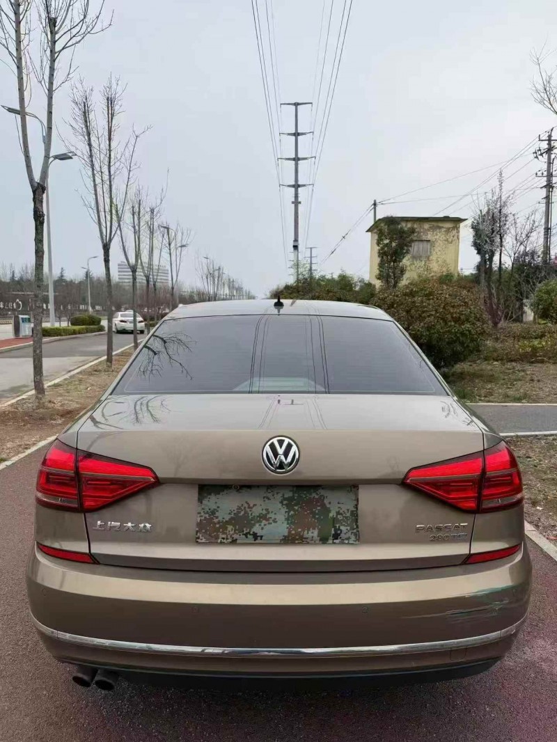 济宁17年大众帕萨特9
