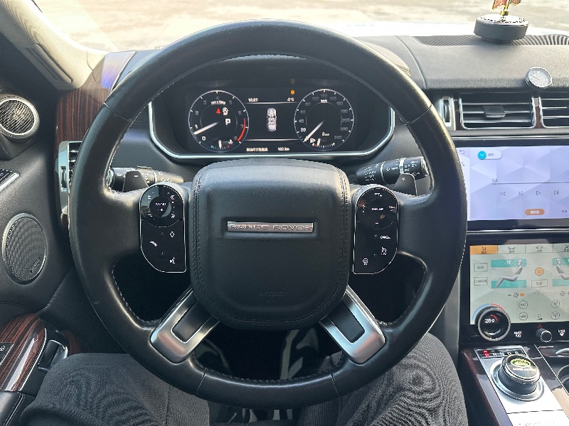 哈尔滨14年路虎揽胜行政9