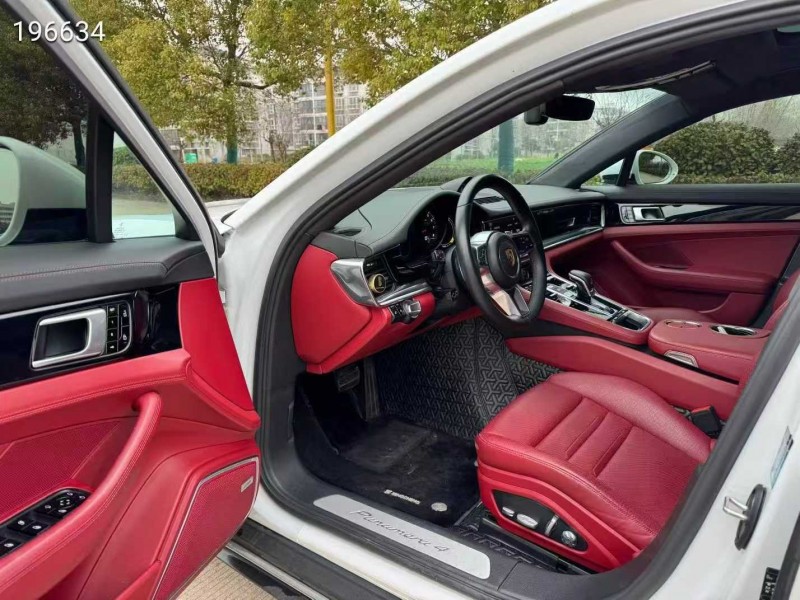 盐城21年保时捷帕拉梅拉4