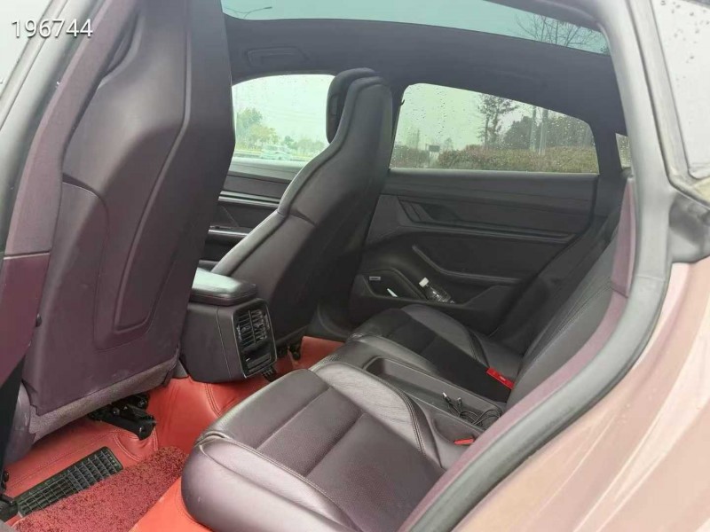 盐城22年保时捷帕拉梅拉4