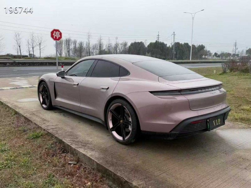 盐城22年保时捷帕拉梅拉7