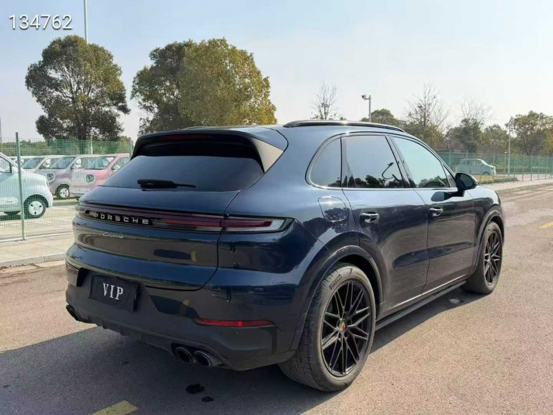 盐城24年保时捷卡宴9