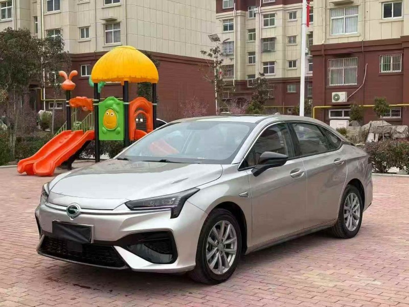 淄博24年传祺埃安S2