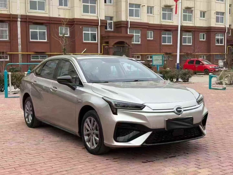 淄博24年传祺埃安S3