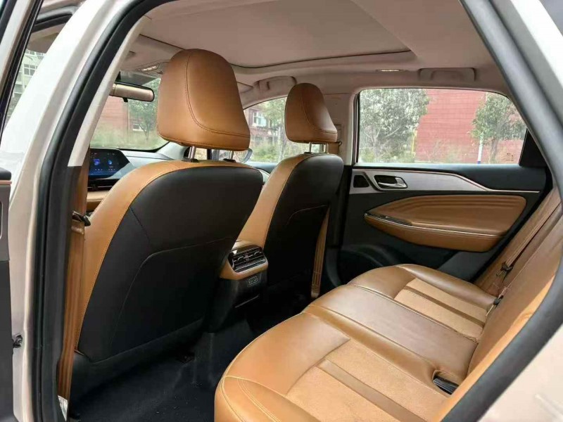 淄博24年传祺埃安S5