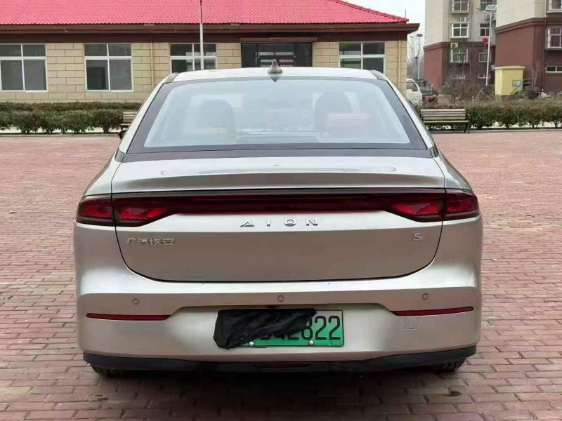 淄博24年传祺埃安S9