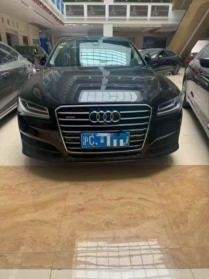 上海18年奥迪A8L1