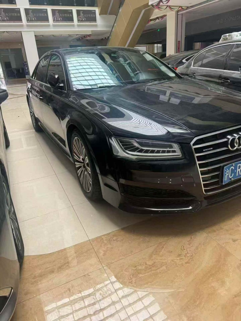 上海18年奥迪A8L3