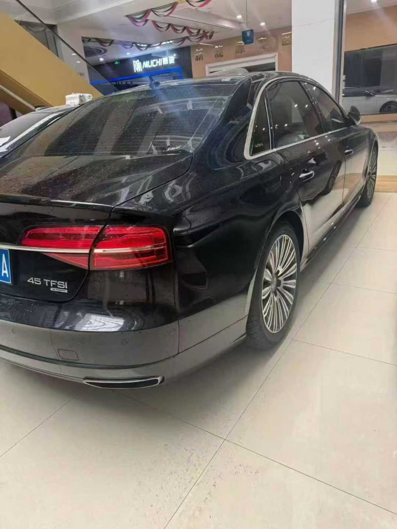 上海18年奥迪A8L7