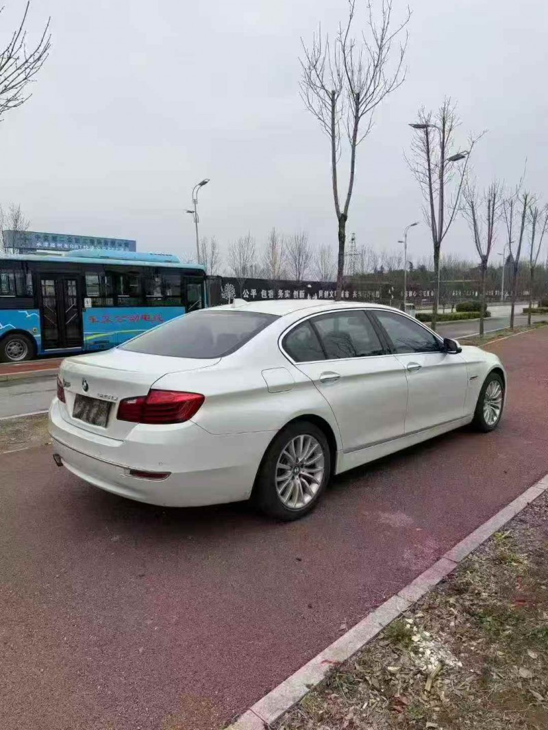 青岛15年宝马5系8
