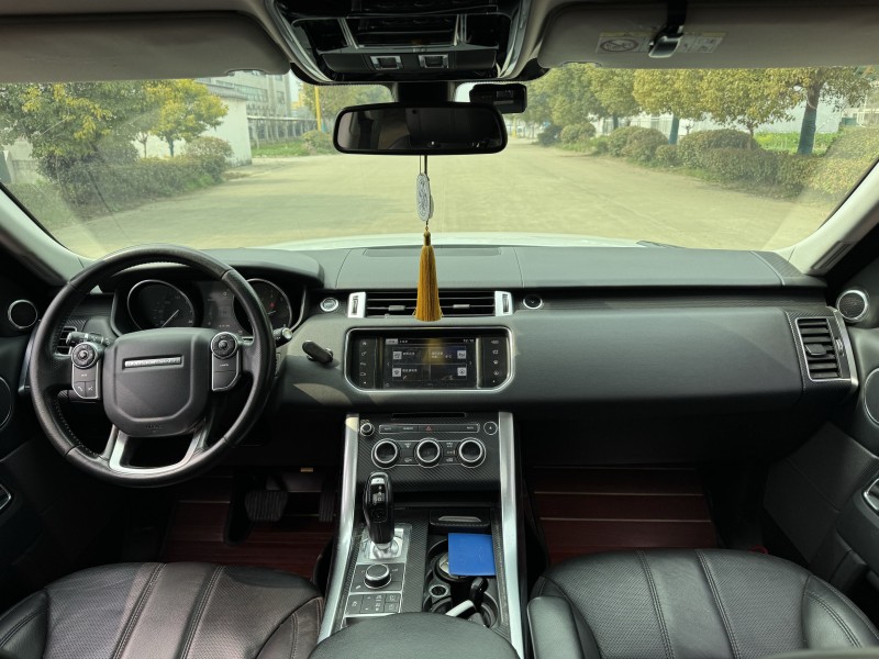 盐城16年路虎揽胜运动8
