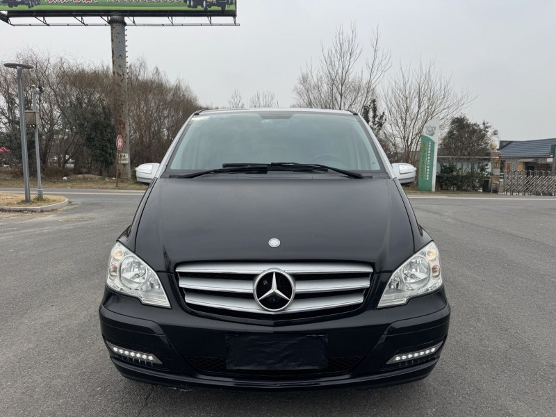 鹽城17年奔馳唯雅諾1