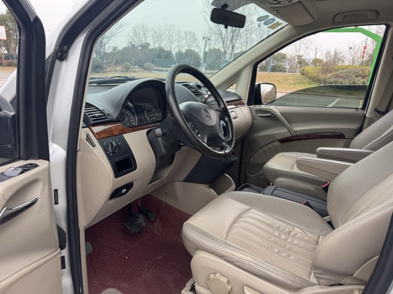 鹽城17年奔馳唯雅諾7