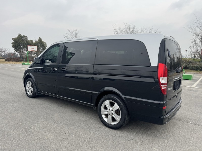 鹽城17年奔馳唯雅諾9