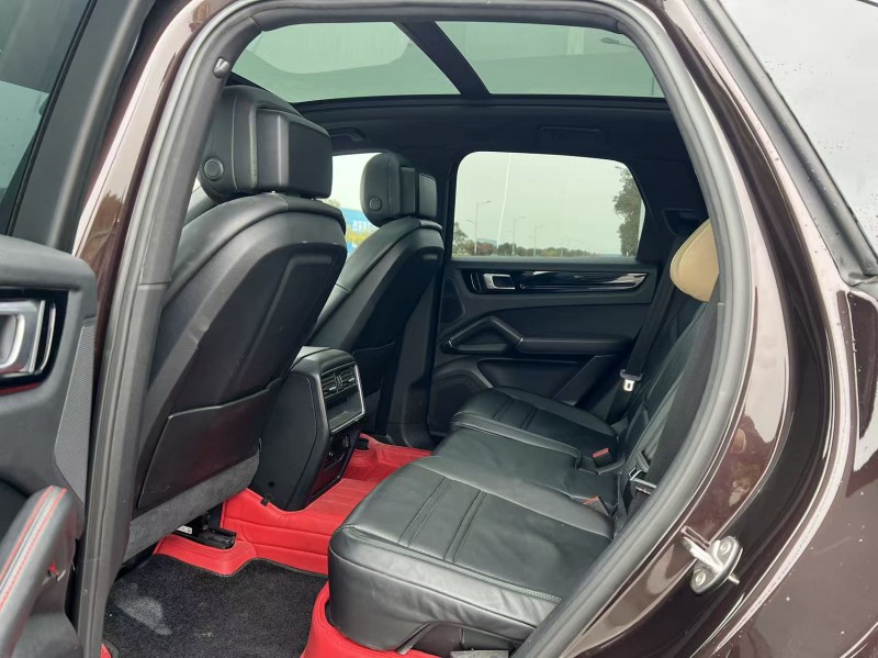 鹽城18年保時捷卡宴3