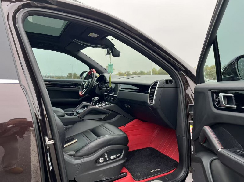 鹽城18年保時捷卡宴7