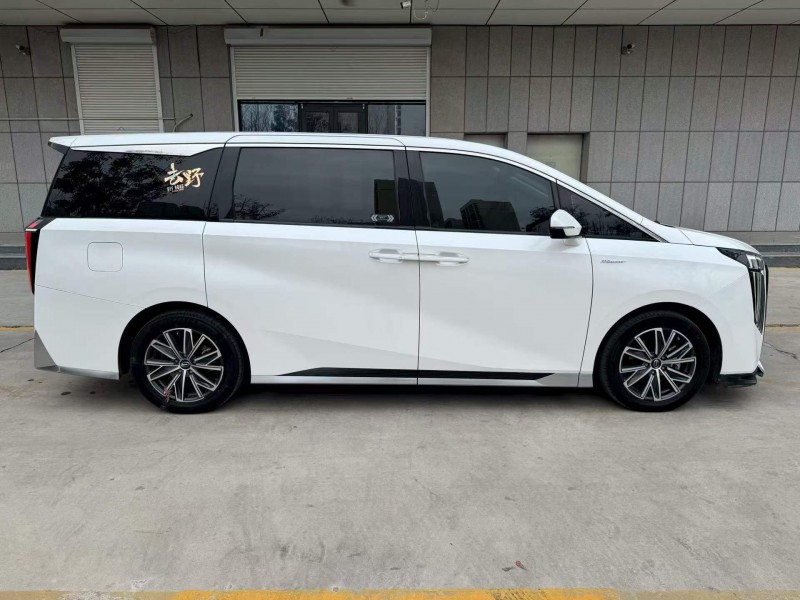 济宁23年传祺M8/GM88