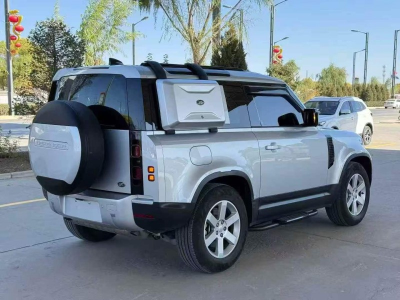 咸阳23年路虎卫士8