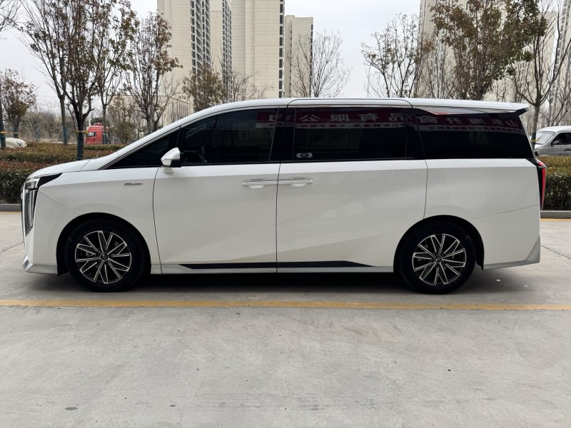 济宁23年传祺M8/GM87