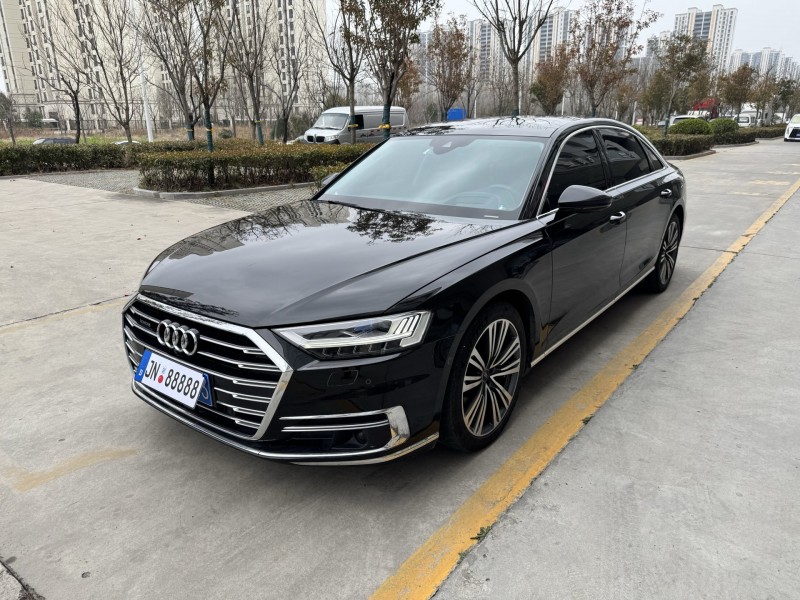 济宁21年奥迪A8L2
