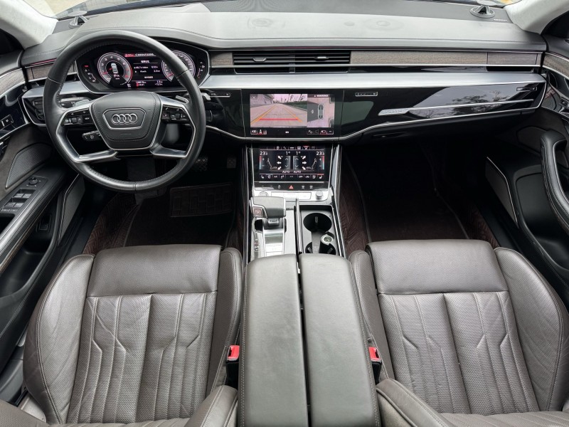 济宁21年奥迪A8L4