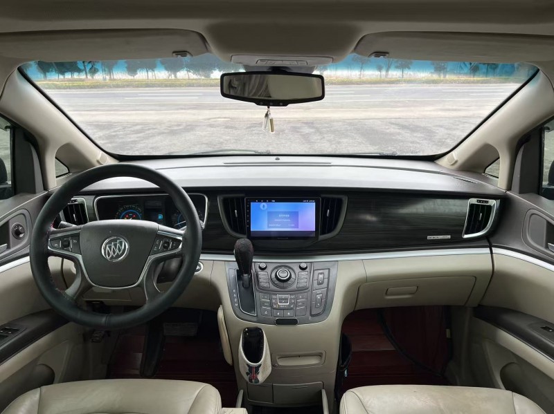 鹽城13年別克GL84