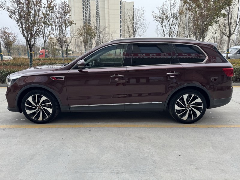 济宁20年红旗HS78