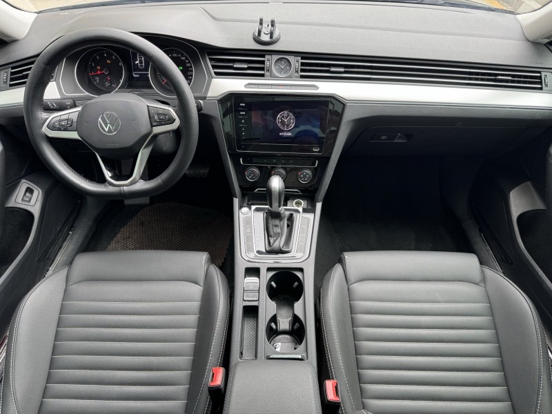 济宁21年大众迈腾5