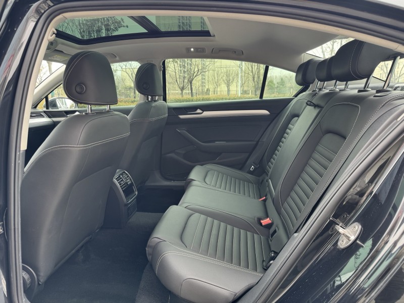 济宁21年大众迈腾6