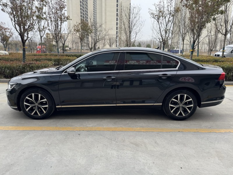 济宁21年大众迈腾8