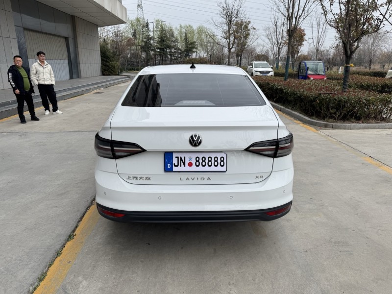 济宁24年大众朗逸9