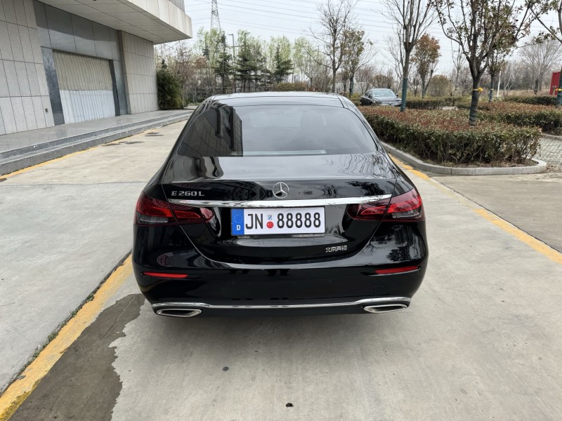 济宁23年奔驰E9