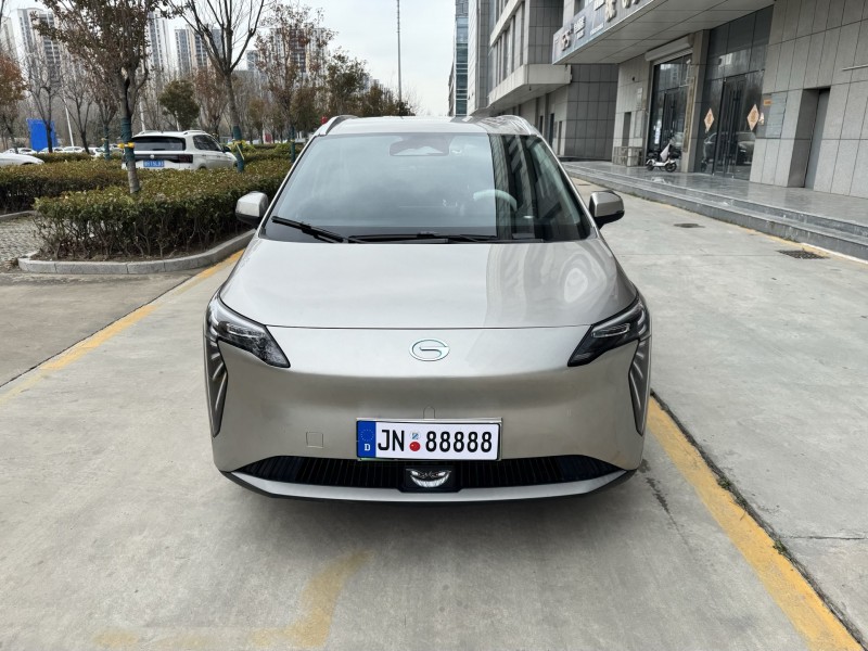 济宁25年传祺埃安Y1