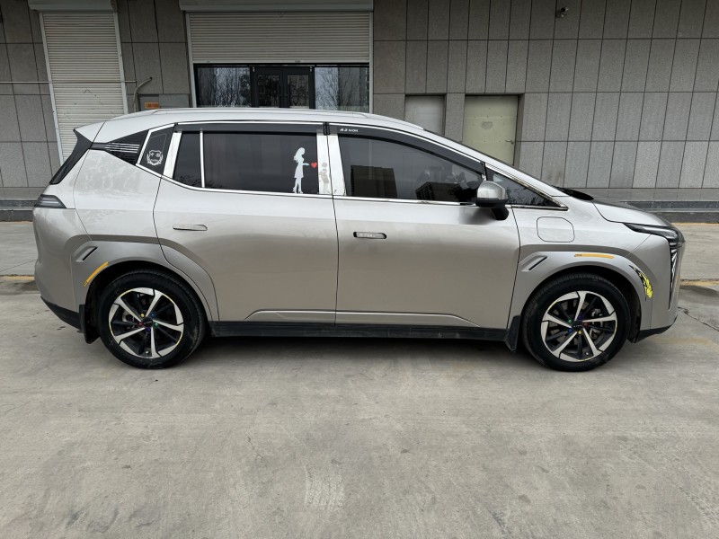 济宁25年传祺埃安Y7