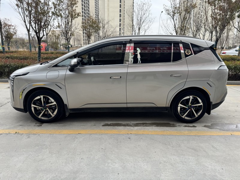 济宁25年传祺埃安Y8