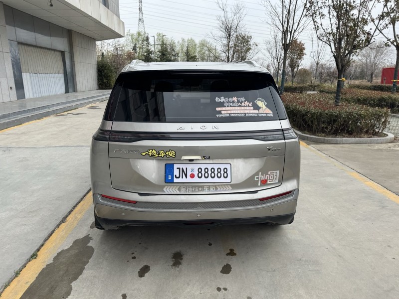 济宁25年传祺埃安Y9